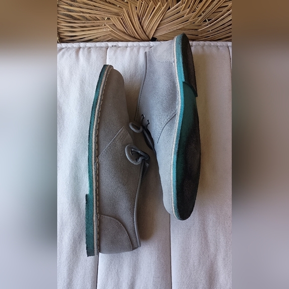 Clarks Original Men\'s Gray Suede Leather Shoes_10.5